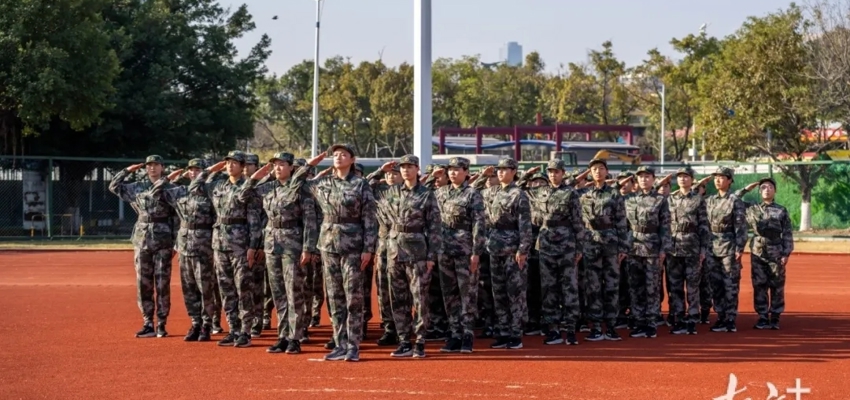 练兵剑指十五运会，广东省黄村体育训练中心军训会操演练助力冬训