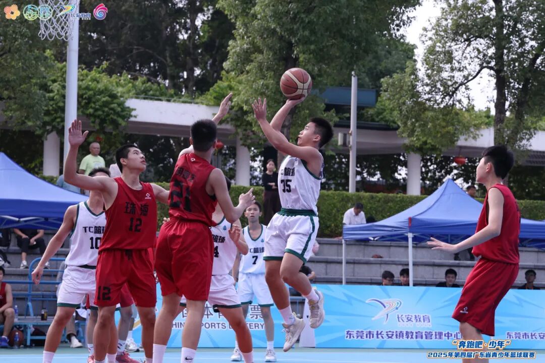 486d70077c3335cf60e8edf483f6b803